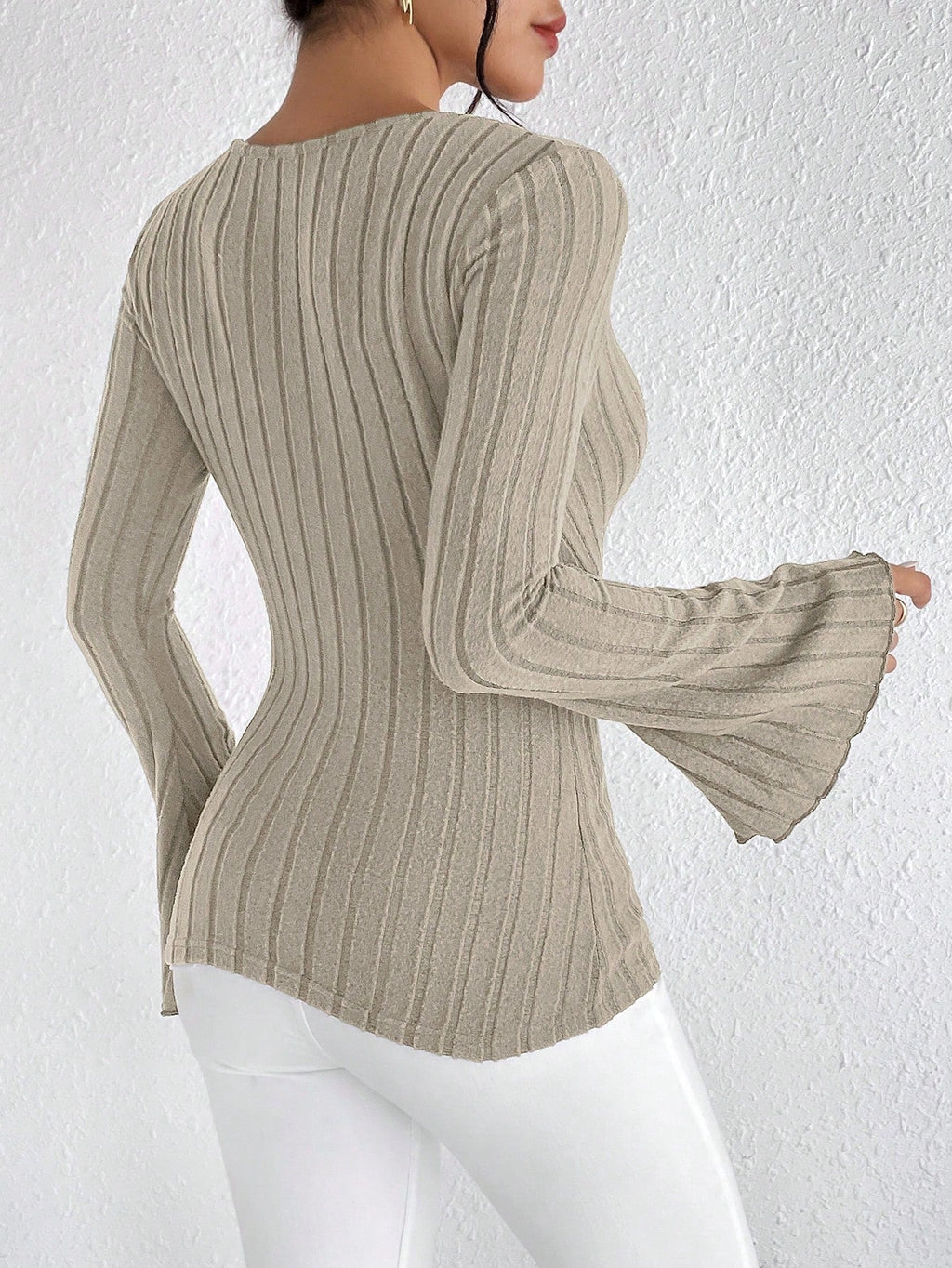 Valenzora | Stylish & Comfortable V-Neck Top