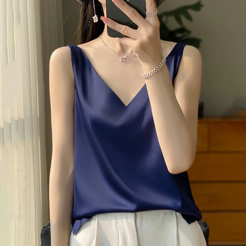 Valenzora | Sleeveless satin silk top