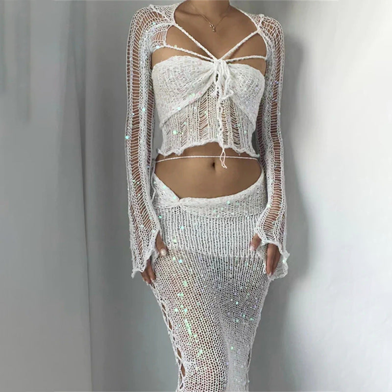 Valenzora Two-piece long-sleeved sequined knit top with neckline and bodycon skirt