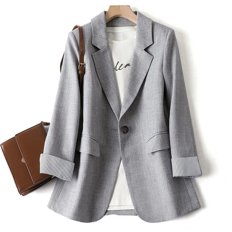 Valenzora | Elegant Blazer Design