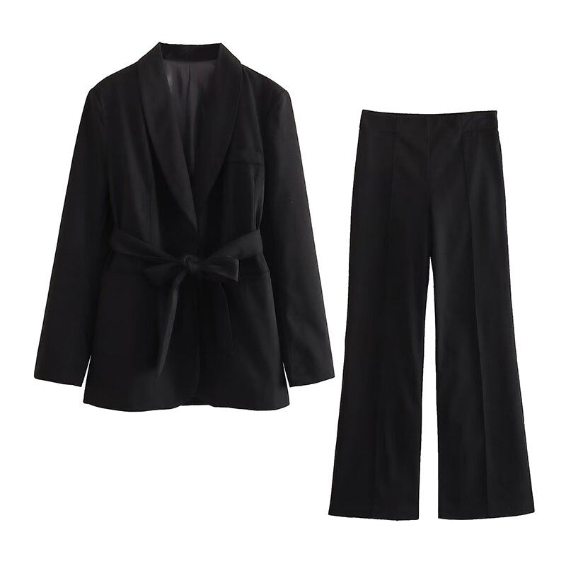 Valenzora | Eleganter Blazer mit Gürtel und passender Hose