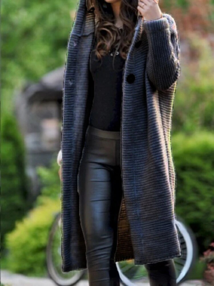 Fashionable and minimalist in general: cardigan