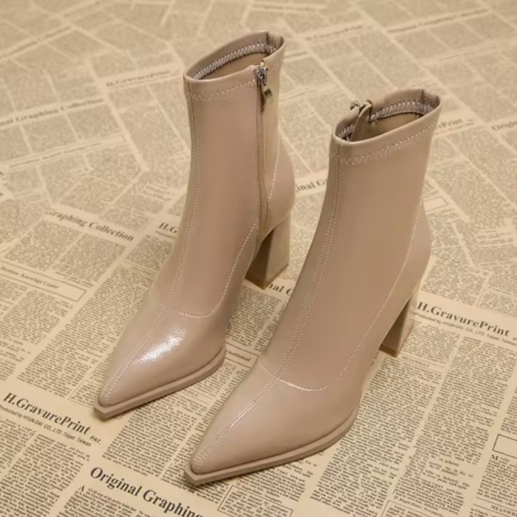 Valenzora | Shiny patent leather ankle boots for women