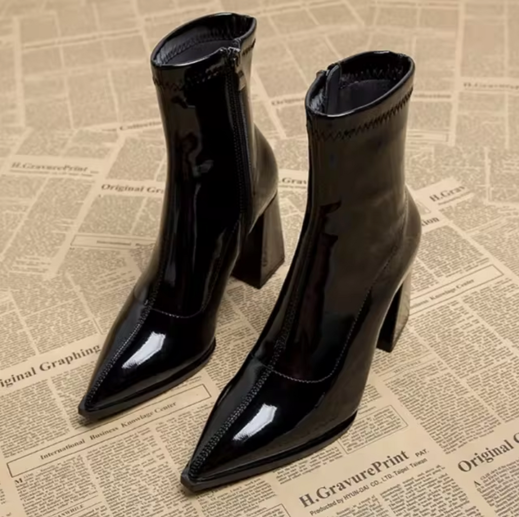 Valenzora | Stiefeletten mit spitzem Absatz