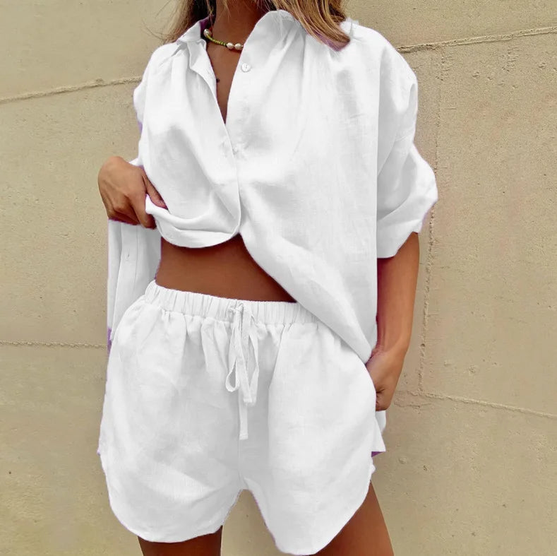 Valenzora | Stylish set with top and shorts
