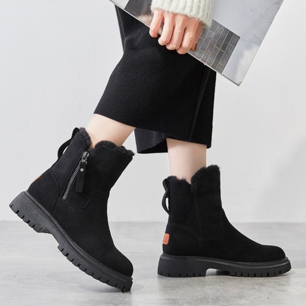 Size in suede – Women's