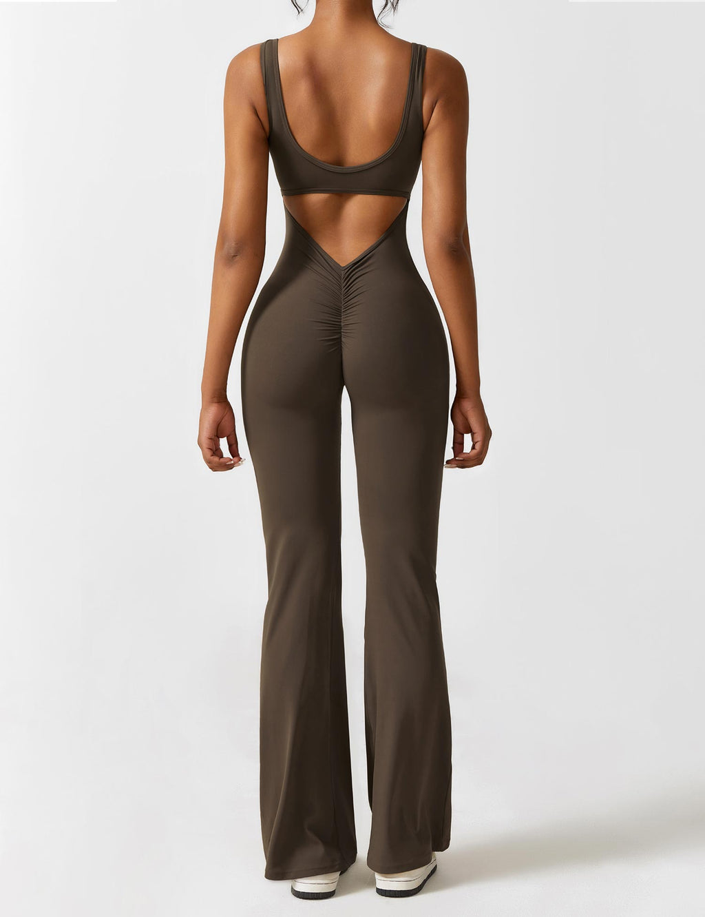 Valenzora | Neck jumpsuit with flared legs | Elegant and figure-hugging design