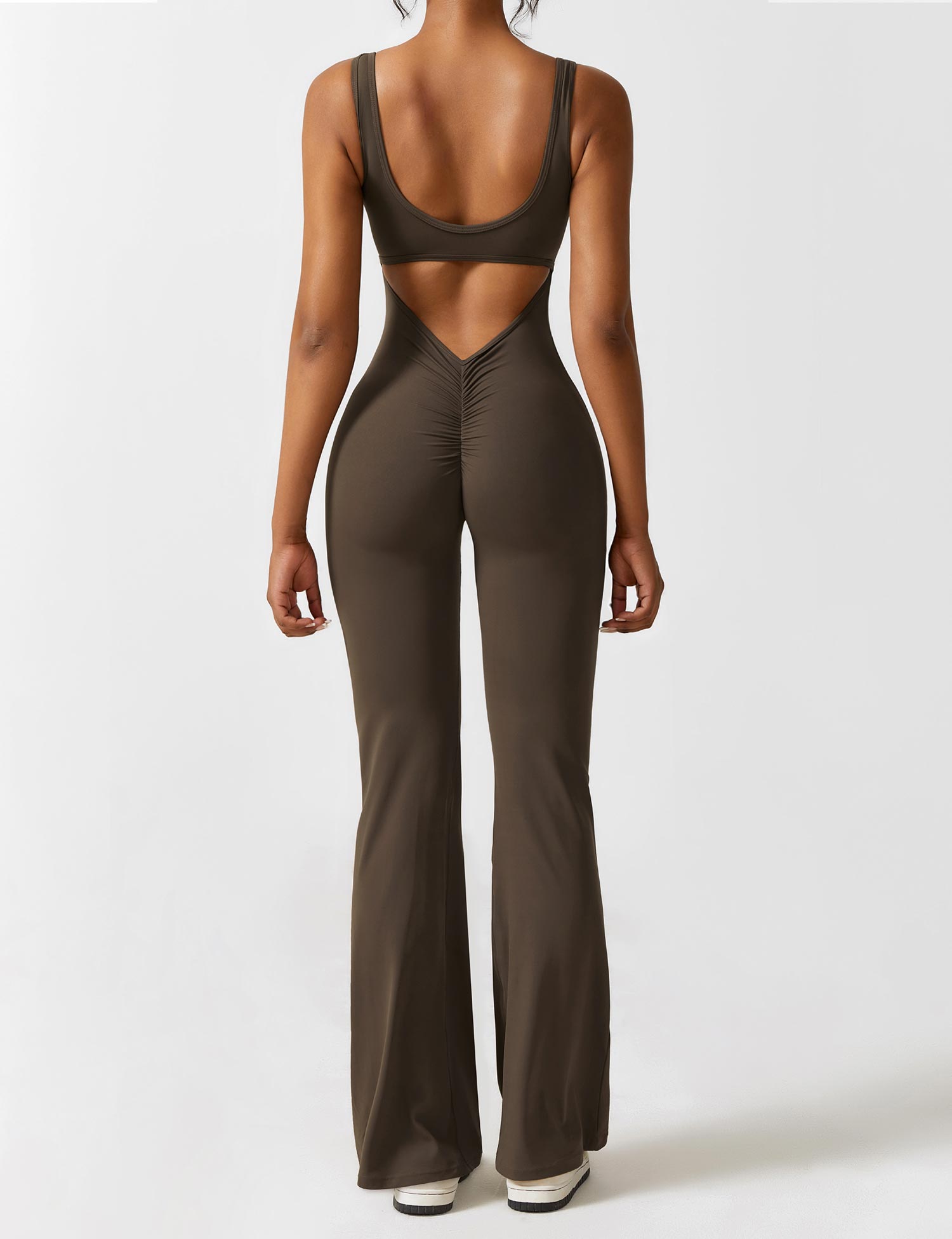 Valenzora | Neck jumpsuit with flared legs | Elegant and figure-hugging design