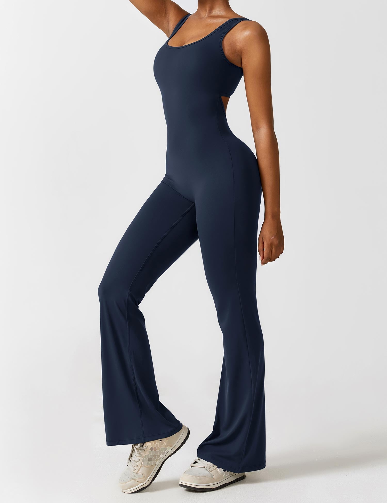 Valenzora | Neck jumpsuit with flared legs | Elegant and figure-hugging design