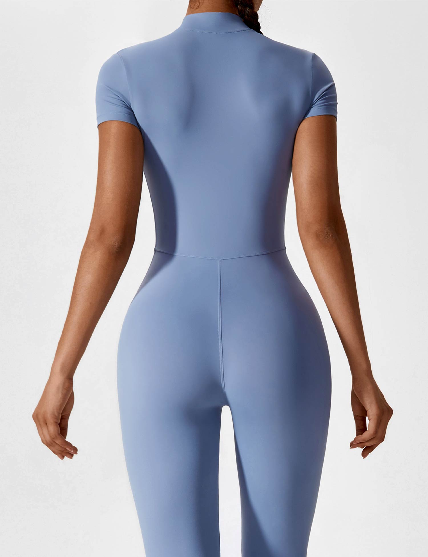 LenaFit – Kurzärmlige Jumpsuits mit Reißverschluss