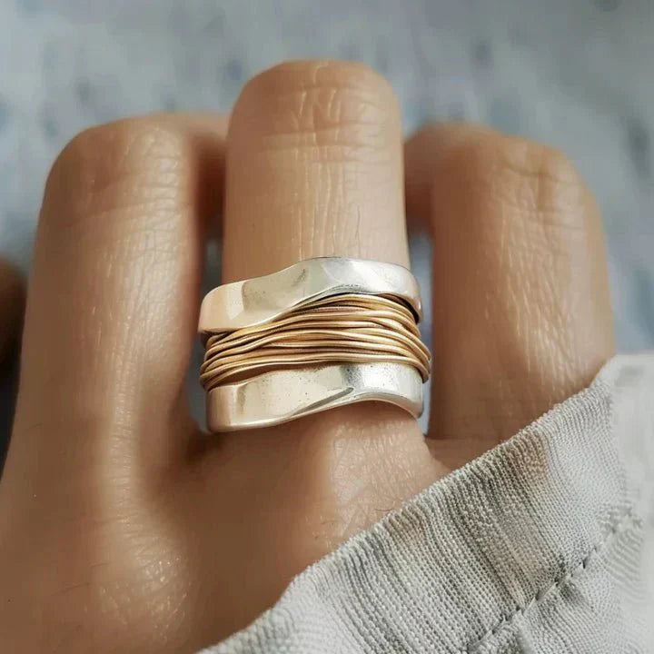 Valenzora | Ring mit Goldfaden